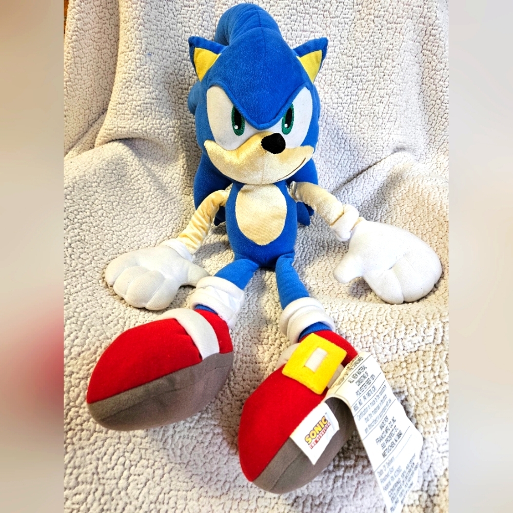 Sonic, The Hedgehog Plush Stuffed Toy The Iconic Sega Video Game/Movie.